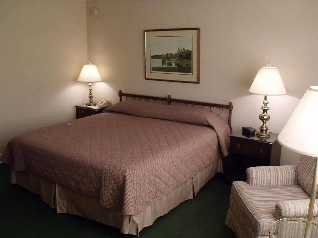 The Inn At Houndslake Aiken Eksteriør billede